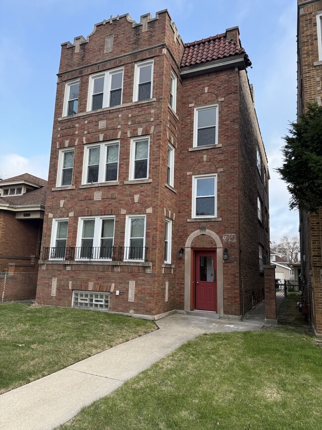 property at 1745 E 84th Pl