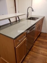 3 Thacher St, Unit 2 in Boston, MA - Building Photo - Building Photo