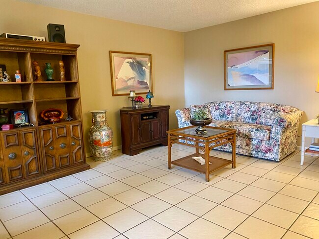 property at 894 Flanders S