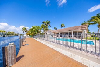 2752 NE 3rd St in Pompano Beach, FL - Building Photo - Building Photo
