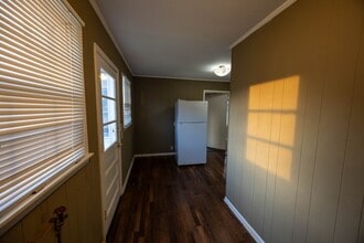 200 Sycamore St N in Cowan, TN - Building Photo - Building Photo