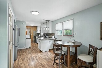 5512 Vasa Ter in Lowell, IN - Building Photo - Building Photo