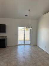 2601 Chambers Ave in Kingman, AZ - Building Photo - Building Photo