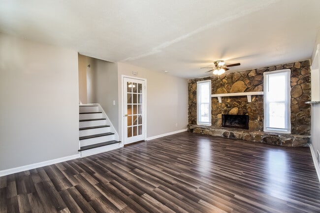 455 Emmett St in Riverdale, GA - Building Photo - Building Photo