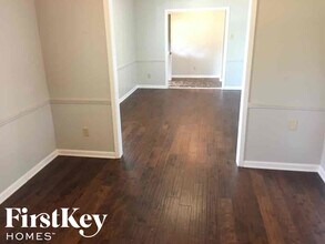 3854 Waterfall Dr in Bartlett, TN - Foto de edificio - Building Photo