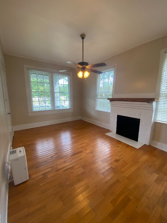 5049 Canal St-Unit -A in Milton, FL - Building Photo