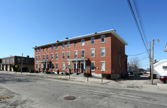 554-560 Chestnut St in Manchester, NH - Building Photo - Building Photo