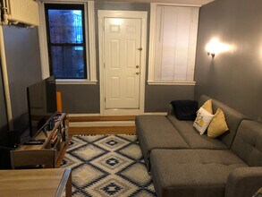 477 Beacon St, Unit B in Boston, MA - Building Photo - Building Photo