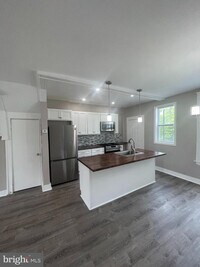 748 McCabe Ave photo'