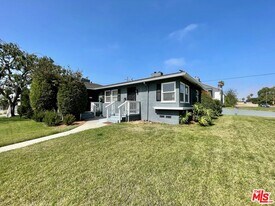 5954 W 85th Pl in Los Angeles, CA - Building Photo