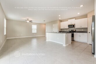 15517 Miller Creek Dr in Sun City Center, FL - Building Photo - Building Photo