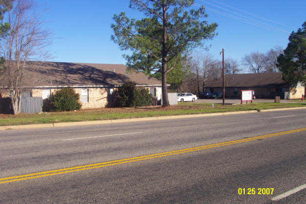 508 S Beaulah St in Hawkins, TX - Building Photo