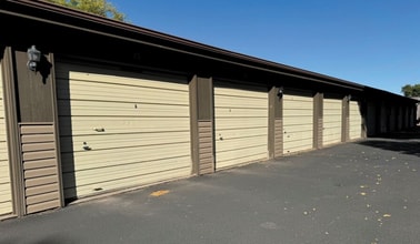 3552 S Gateway Blvd, Unit 102 in Sioux Falls, SD - Foto de edificio - Building Photo