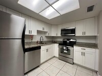 1200 SW 50th Ave, Unit 209-3 in North Lauderdale, FL - Building Photo - Building Photo