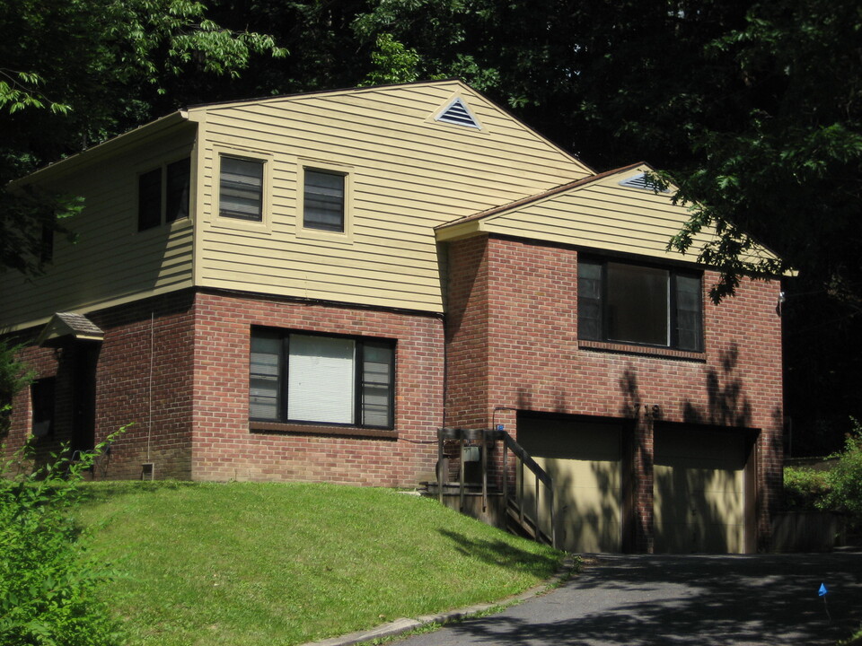 719 Triphammer Rd in Ithaca, NY - Building Photo