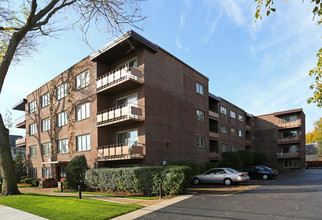 435 Ridge Rd in Wilmette, IL - Building Photo - Building Photo