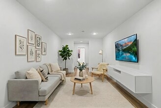 929 Willow Ave in Hoboken, NJ - Building Photo - Building Photo