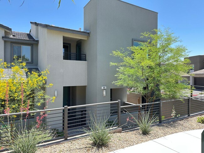 483 Fairview Hills St in Las Vegas, NV - Building Photo - Building Photo