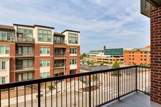 Summit on Quality Hill in Kansas City, MO - Building Photo - Building Photo