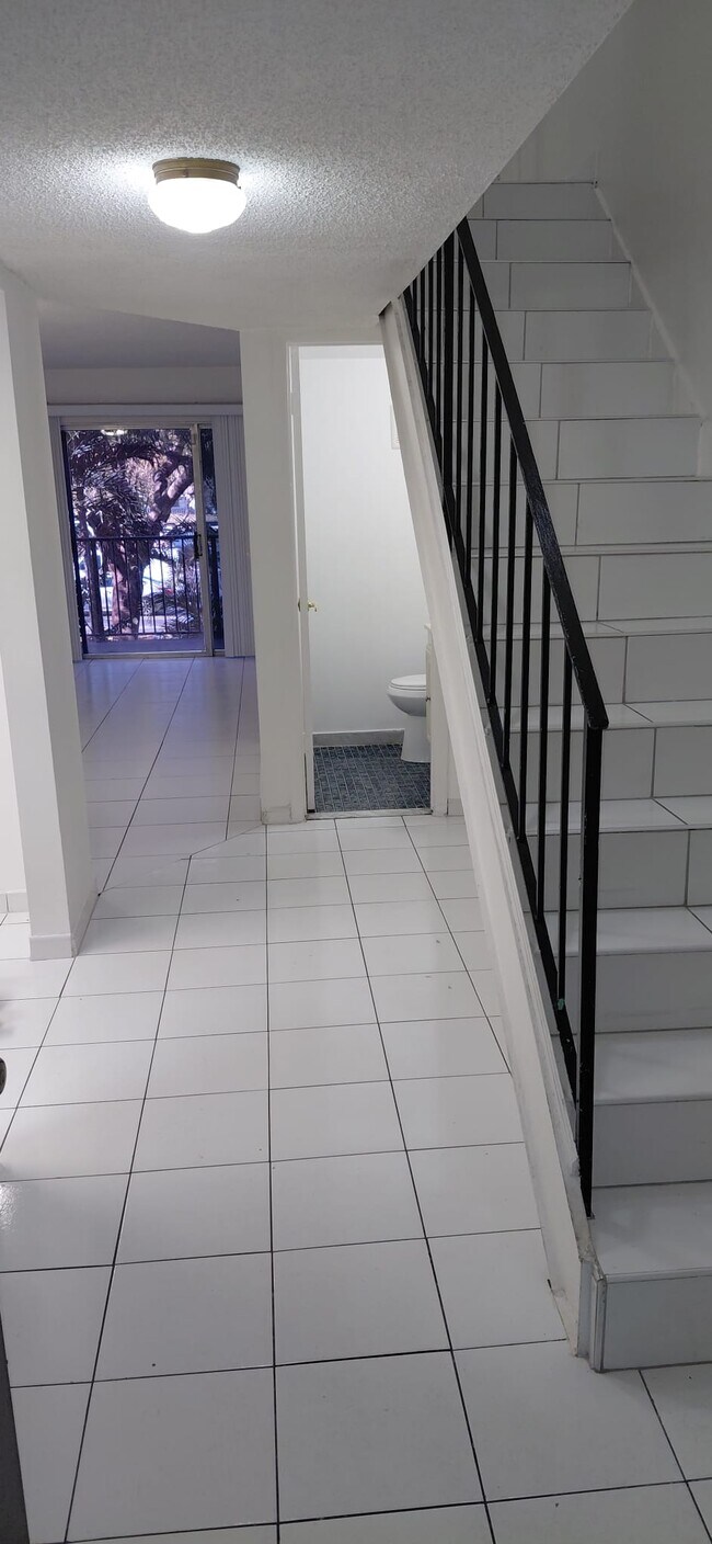 140 NW 87th Ave, Unit Park East Condo in Miami, FL - Building Photo - Building Photo