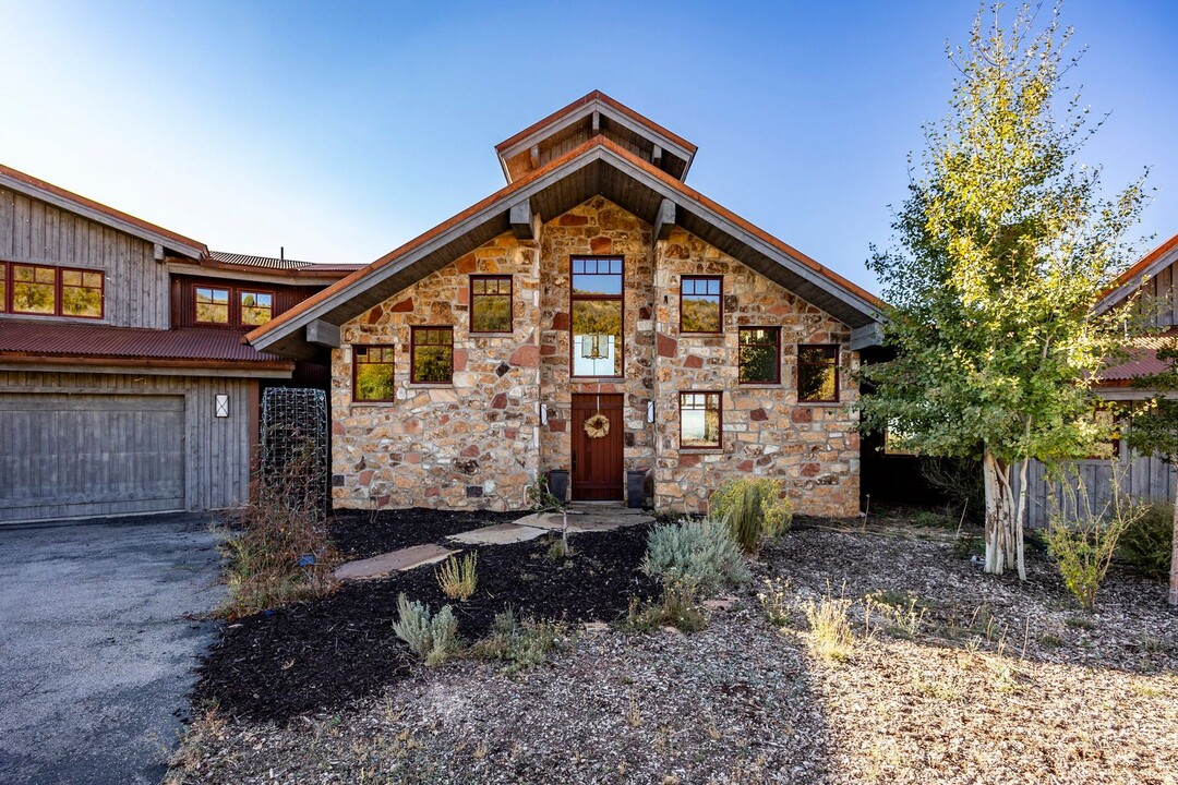 5956 Triple Crown Trail in Kamas, UT - Building Photo