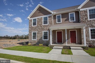 528 Byler Cir in Lebanon, PA - Building Photo - Building Photo