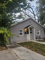 1100 Saint Marys Blvd, Unit B in Jefferson City, MO - Building Photo