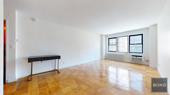 property at 236 E 36th St