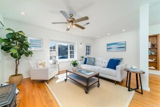 2642 Ocean St in Carlsbad, CA - Building Photo - Building Photo