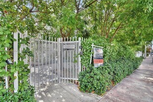 1619 Meridian Ave, Unit 12 in Miami Beach, FL - Building Photo