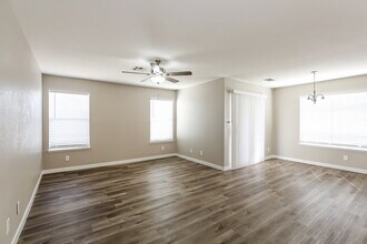 1125 Purple Martin Ct in North Las Vegas, NV - Building Photo - Building Photo