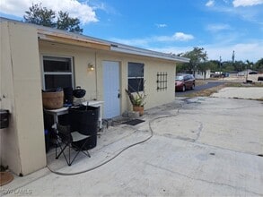 27558 Oregon St in Bonita Springs, FL - Building Photo - Building Photo