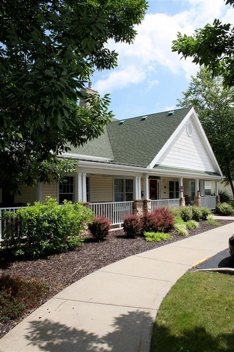 Willowbrook Senior Apartments* in Ashtabula, OH - Building Photo