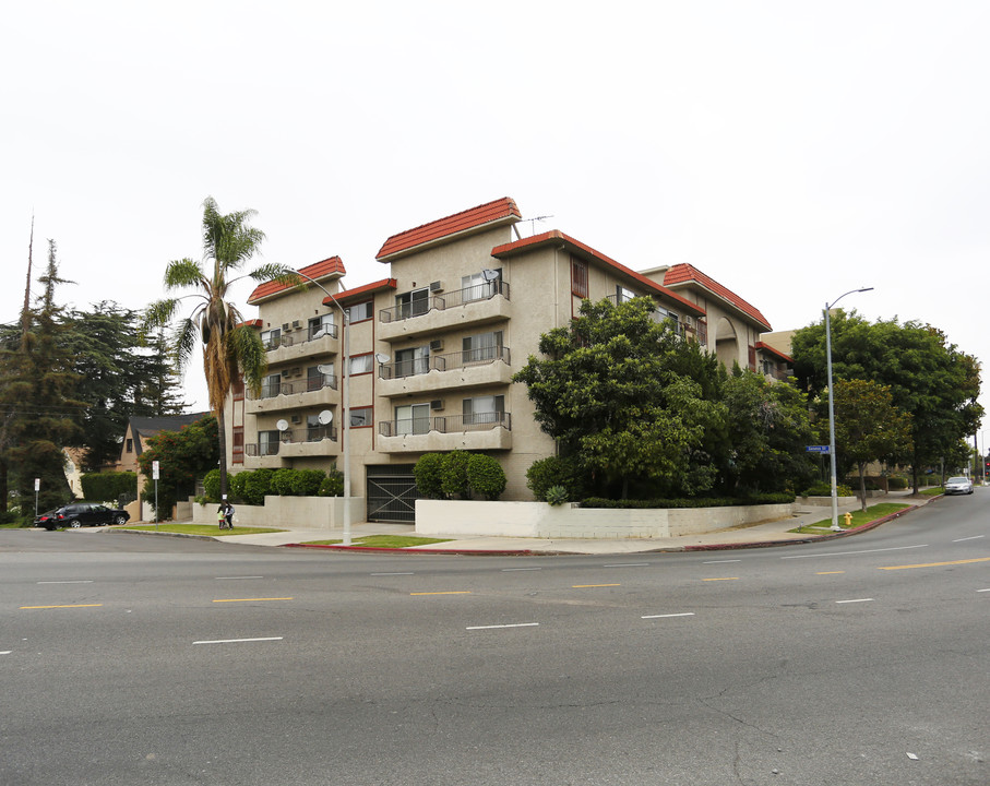 Virgil Apartments in Los Angeles, CA - Building Photo