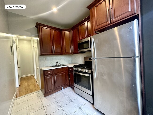 223 Covert St. in Brooklyn, NY - Building Photo - Building Photo