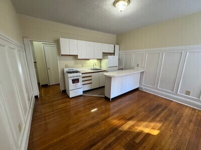 1152 Commonwealth Ave, Unit 2A in Brookline, MA - Foto de edificio