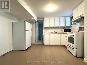 46 Verwood Ave in Toronto, ON - Building Photo - Building Photo