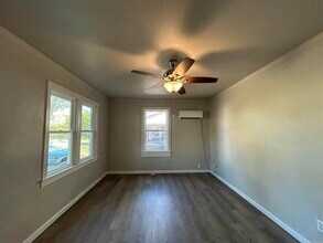 1005 W St Louis St in Hot Springs, AR - Building Photo - Building Photo