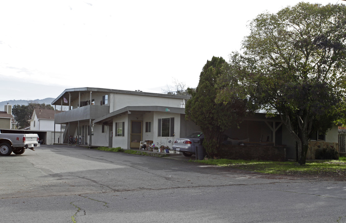 2176 Shurtleff Ave in Napa, CA - Foto de edificio