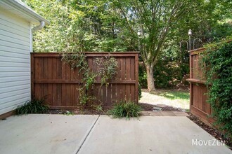 2121 Piney Brook Rd in Raleigh, NC - Building Photo - Building Photo
