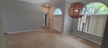 100 NW 108th Way in Plantation, FL - Building Photo - Building Photo