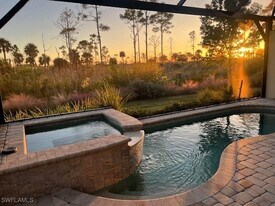 6435 Negril Isle Dr in Naples, FL - Building Photo