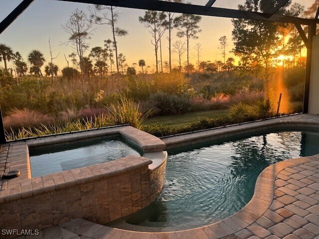 6435 Negril Isle Dr in Naples, FL - Building Photo