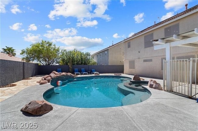 3580 Teton Hills St in Las Vegas, NV - Building Photo - Building Photo