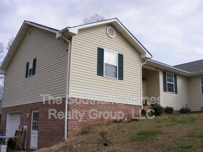 152 Co Rd 142 in Riceville, TN - Building Photo - Building Photo