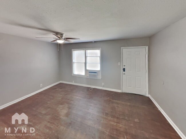 4922 Weber Rd in Corpus Christi, TX - Building Photo - Building Photo