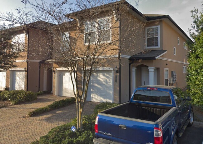 Villas of Estancia in Jacksonville, FL - Building Photo - Building Photo