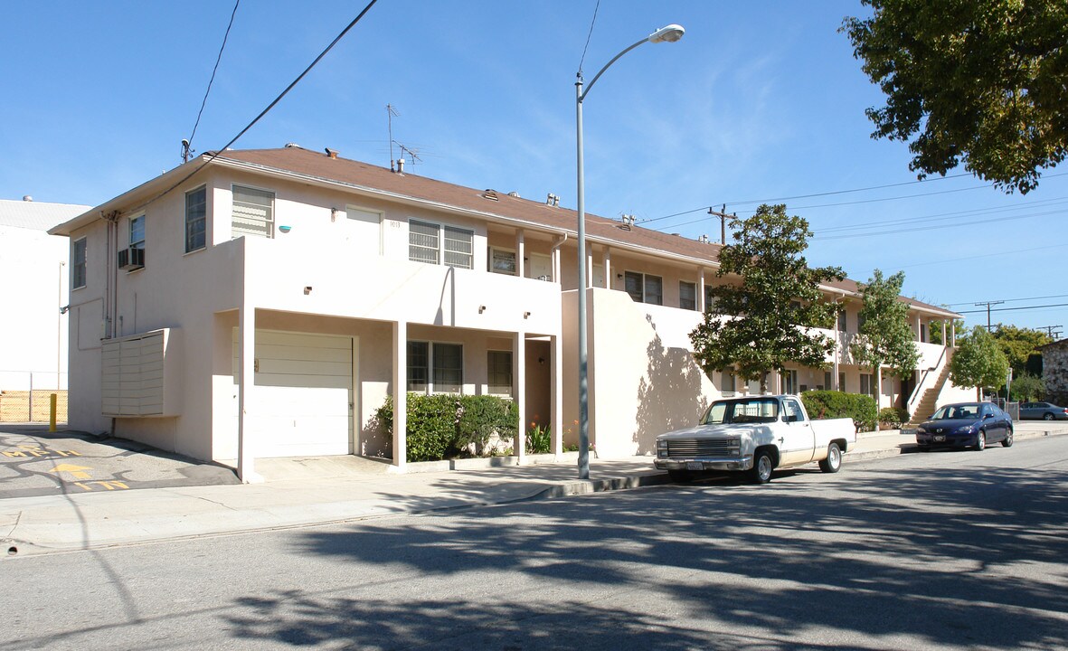 1013 E Elk Ave in Glendale, CA - Building Photo