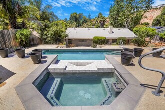 6216 Paseo Canyon Dr, Unit A in Malibu, CA - Building Photo - Building Photo