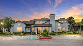 Rosemary in Conroe, TX - Building Photo